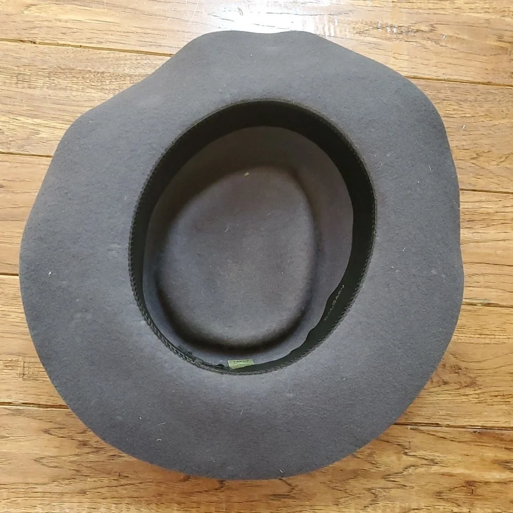 Calgary wool felt